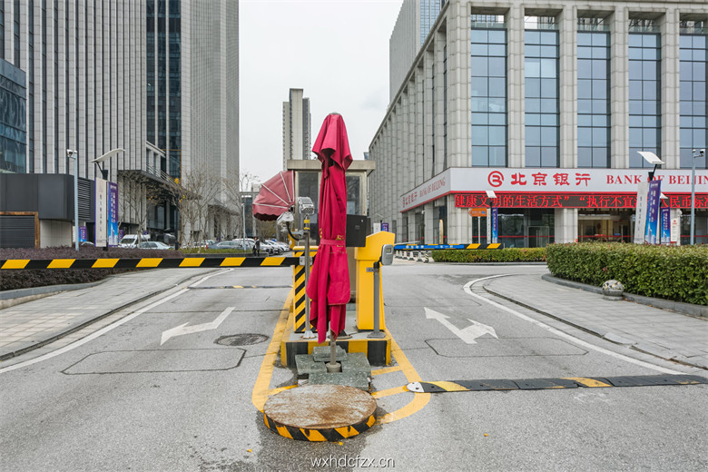 大门入口